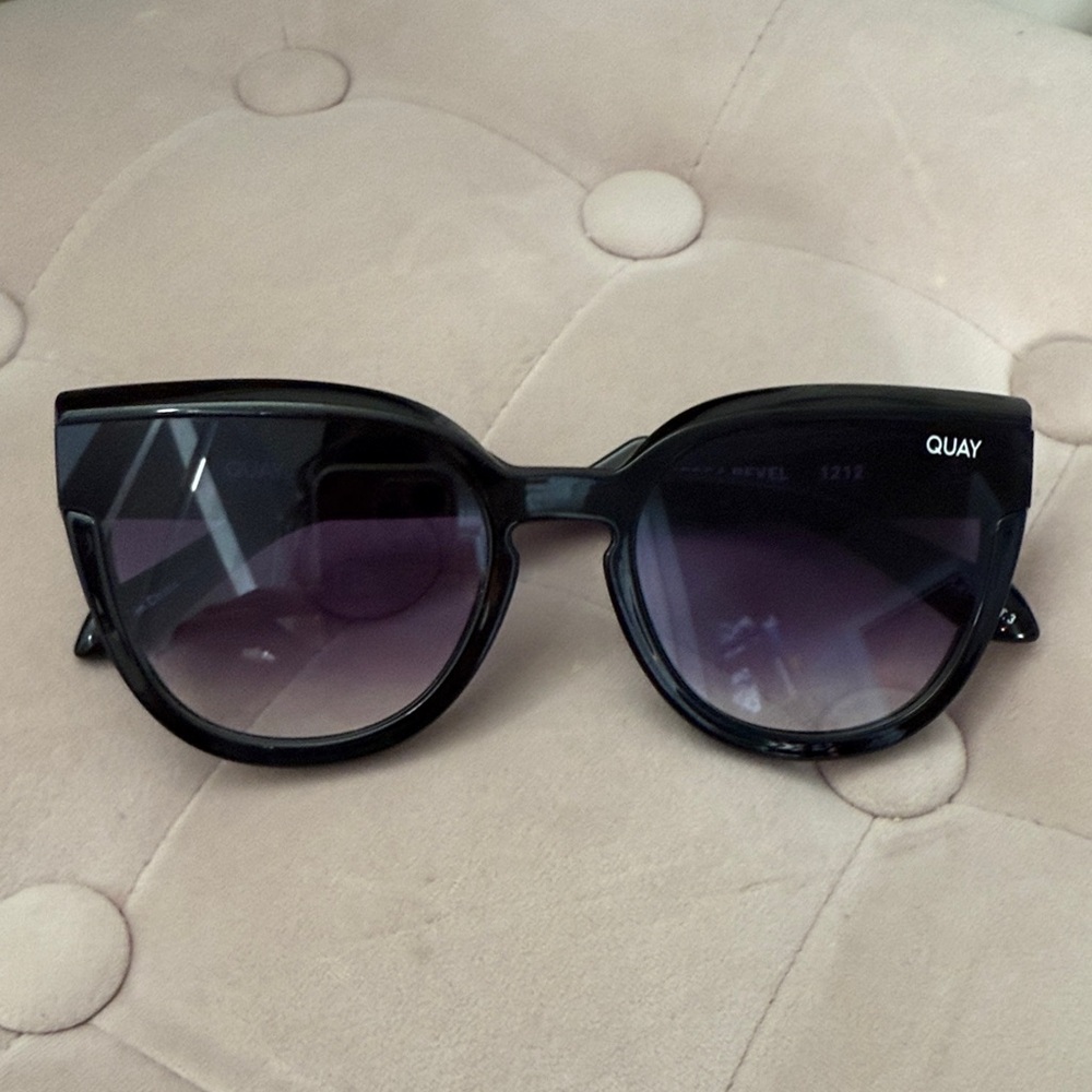 Quay Australia Noosa Bevel sunglasses